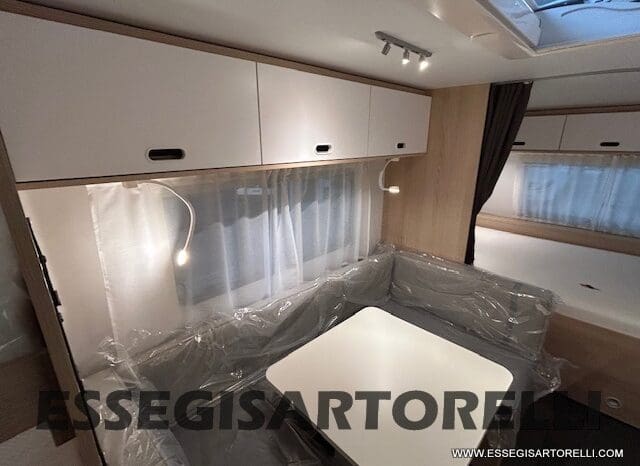 ADRIA NEW AVIVA 563 PT 7 POSTI (TRIPLO CASTELLO) 2025 pieno