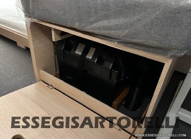 ADRIA NEW AVIVA 563 PT 7 POSTI (TRIPLO CASTELLO) 2025 pieno