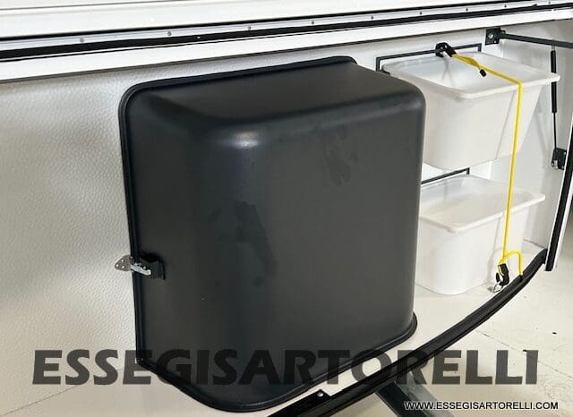 ADRIA NEW AVIVA 563 PT 7 POSTI (TRIPLO CASTELLO) 2025 pieno