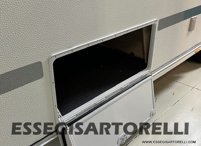 ADRIA NEW AVIVA 563 PT 7 POSTI (TRIPLO CASTELLO) 2025 pieno