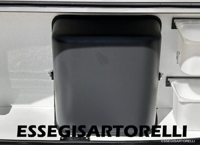 ADRIA NEW AVIVA 563 PT 7 POSTI (TRIPLO CASTELLO) 2025 pieno