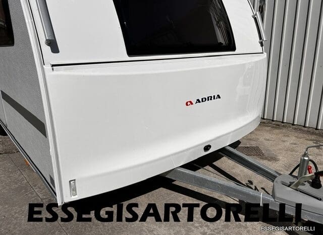 ADRIA NEW AVIVA 563 PT 7 POSTI (TRIPLO CASTELLO) 2025 pieno