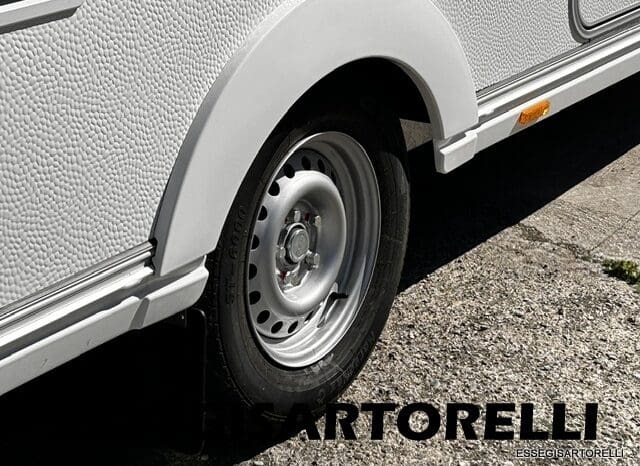 ADRIA NEW AVIVA 563 PT 7 POSTI (TRIPLO CASTELLO) 2025 pieno