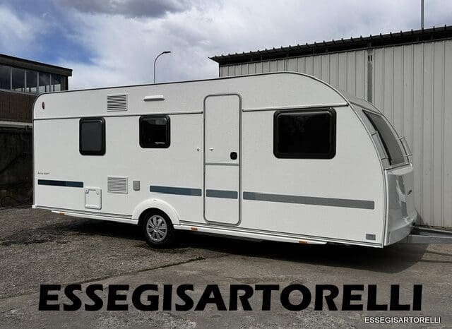ADRIA NEW AVIVA 563 PT 7 POSTI (TRIPLO CASTELLO) 2025 pieno