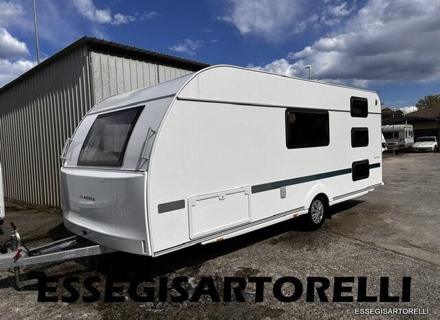 ADRIA NEW AVIVA 563 PT 7 POSTI (TRIPLO CASTELLO) 2025 pieno