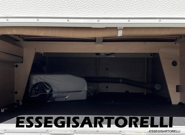 ADRIA NEW AVIVA 563 PT 7 POSTI (TRIPLO CASTELLO) 2025 pieno