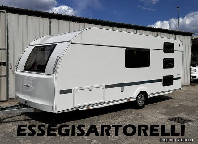 ADRIA NEW AVIVA 563 PT 7 POSTI (TRIPLO CASTELLO) 2025 pieno