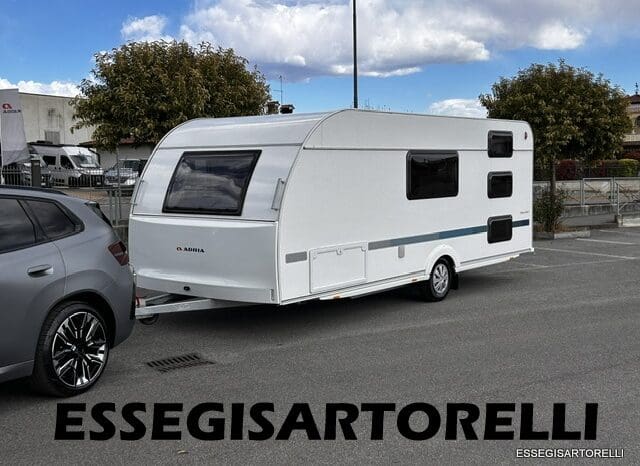 ADRIA NEW AVIVA 563 PT 7 POSTI (TRIPLO CASTELLO) 2025 pieno