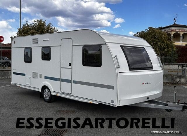 ADRIA NEW AVIVA 563 PT 7 POSTI (TRIPLO CASTELLO) 2025 pieno