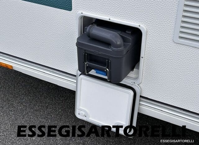 ADRIA NEW AVIVA 563 PT 7 POSTI (TRIPLO CASTELLO) 2025 pieno