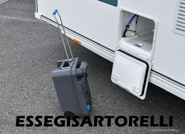 ADRIA NEW AVIVA 563 PT 7 POSTI (TRIPLO CASTELLO) 2025 pieno