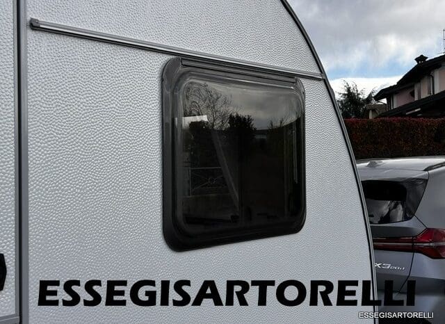 ADRIA NEW AVIVA 563 PT 7 POSTI (TRIPLO CASTELLO) 2025 pieno