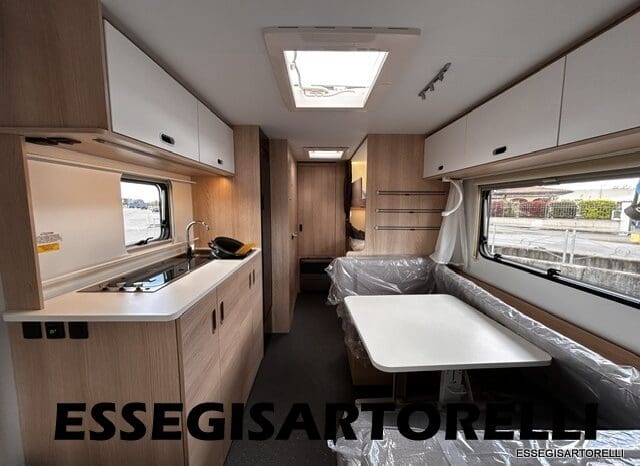 ADRIA NEW AVIVA 563 PT 7 POSTI (TRIPLO CASTELLO) 2025 pieno