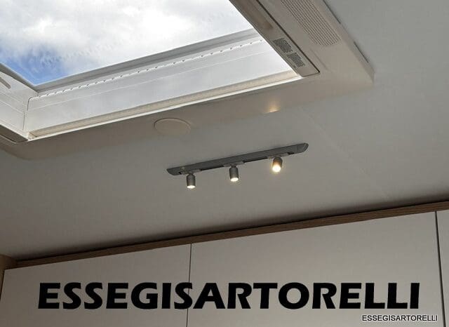 ADRIA NEW AVIVA 563 PT 7 POSTI (TRIPLO CASTELLO) 2025 pieno