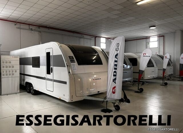 ADRIA NEW AVIVA 563 PT 7 POSTI (TRIPLO CASTELLO) 2025 pieno
