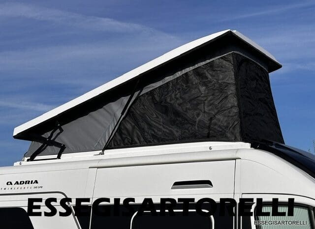ADRIA NEW TWIN SPORTS 540 SPB AUTOMATICO UCONNECT SUPREME EDITION POPUP 2026 pieno