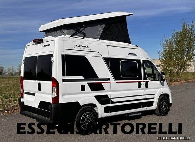 ADRIA NEW TWIN SPORTS 540 SPB AUTOMATICO UCONNECT SUPREME EDITION POPUP 2026 pieno