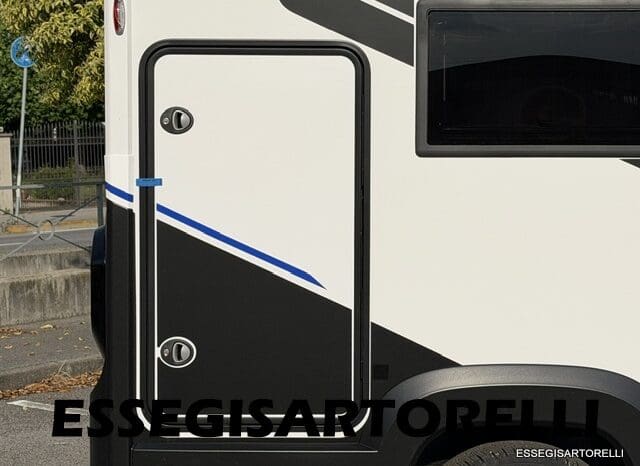 CHAUSSON NEW X 650 MY ’26 GARAGE E BASCULANTE (636 x 210 cm) pieno