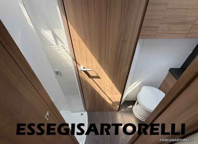 ADRIA CORAL XL A 670 SL AUTOMATICO 2022 FIAT 5 POSTI GARAGE pieno