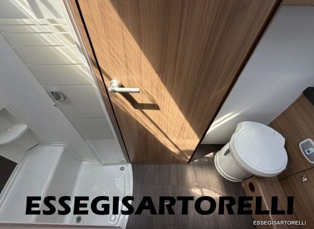 ADRIA CORAL XL A 670 SL AUTOMATICO 2022 FIAT 5 POSTI GARAGE pieno