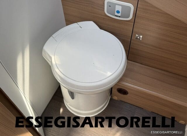 ADRIA CORAL XL A 670 SL AUTOMATICO 2022 FIAT 5 POSTI GARAGE pieno