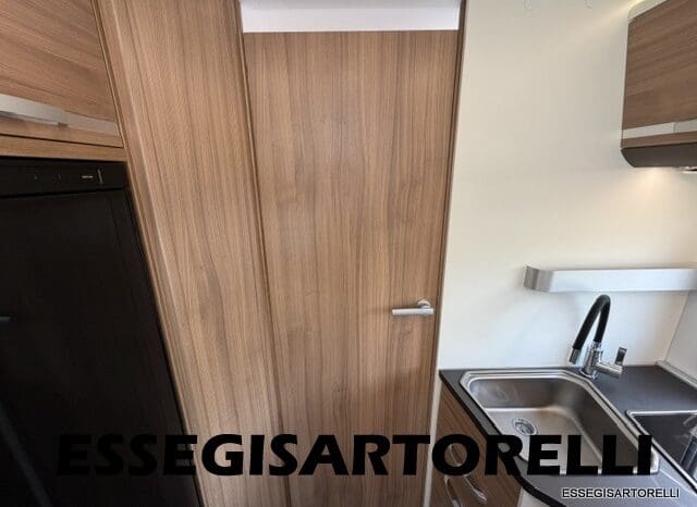 ADRIA CORAL XL A 670 SL AUTOMATICO 2022 FIAT 5 POSTI GARAGE pieno