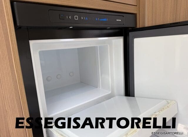 ADRIA CORAL XL A 670 SL AUTOMATICO 2022 FIAT 5 POSTI GARAGE pieno