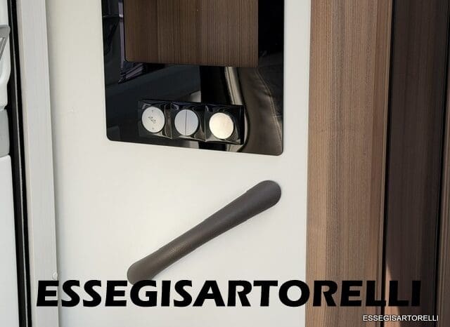 ADRIA CORAL XL A 670 SL AUTOMATICO 2022 FIAT 5 POSTI GARAGE pieno