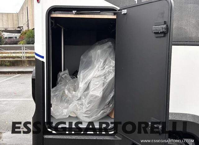 CHAUSSON NEW X 650 MY ’26 GARAGE E BASCULANTE (636 x 210 cm) pieno