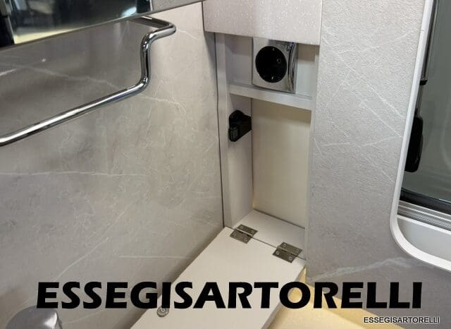 MOTORHOME TOP DI GAMMA ARCA EUROPA H 745 GLC STRAFULL 180 CV AUTOMATICO 12/2024 KM 6.626 pieno