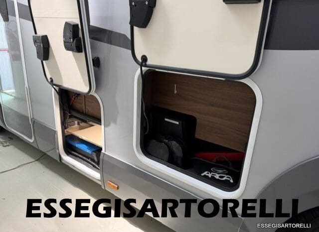 MOTORHOME TOP DI GAMMA ARCA EUROPA H 745 GLC STRAFULL 180 CV AUTOMATICO 12/2024 KM 6.626 pieno