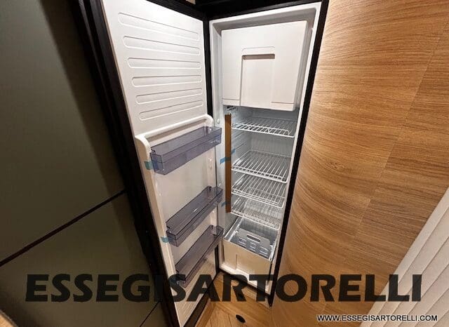 CHAUSSON NEW X 650 MY ’26 GARAGE E BASCULANTE (636 x 210 cm) pieno