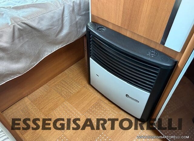 CARAVELAIR VENICIA 490 6 POSTI 2014 FULL 1.400 KG MOVER CLIMA MESTIC pieno