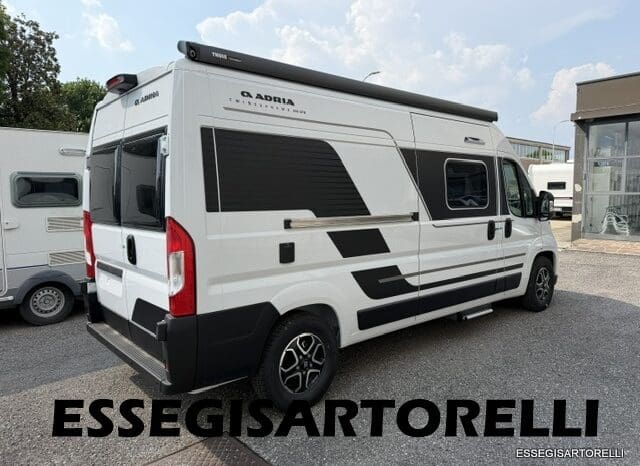 ADRIA NEW TWIN PLUS 600 SPB FAMILY DOPPIO MATRIMONIALE WEBASTO 599 CM 2026 pieno