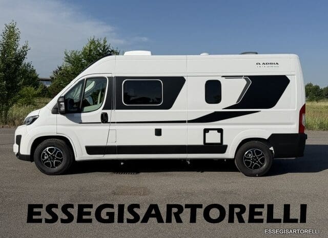 ADRIA NEW TWIN PLUS 600 SPB FAMILY DOPPIO MATRIMONIALE WEBASTO 599 CM 2026 pieno