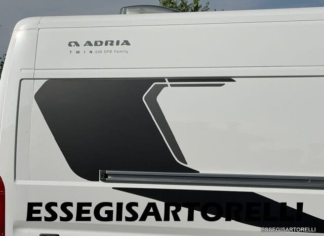 ADRIA NEW TWIN PLUS 600 SPB FAMILY DOPPIO MATRIMONIALE WEBASTO 599 CM 2026 pieno