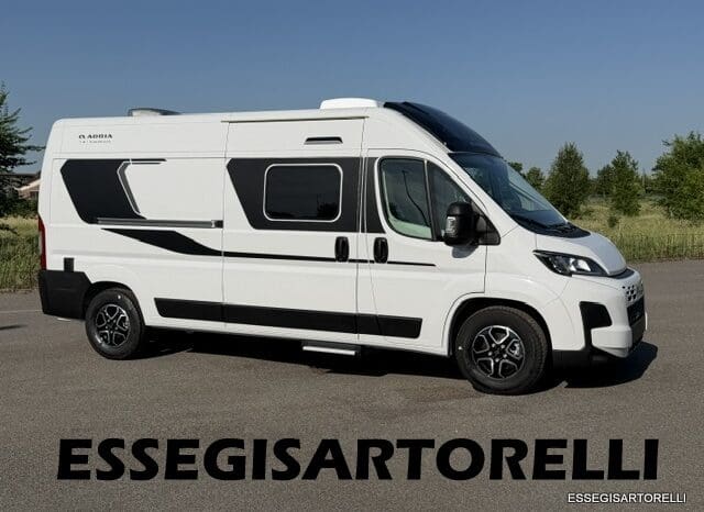 ADRIA NEW TWIN PLUS 600 SPB FAMILY DOPPIO MATRIMONIALE WEBASTO 599 CM 2026 pieno