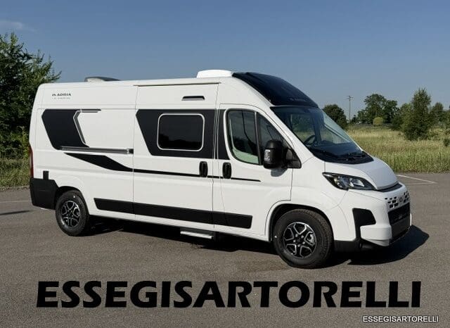 ADRIA NEW TWIN PLUS 600 SPB FAMILY DOPPIO MATRIMONIALE WEBASTO 599 CM 2026 pieno