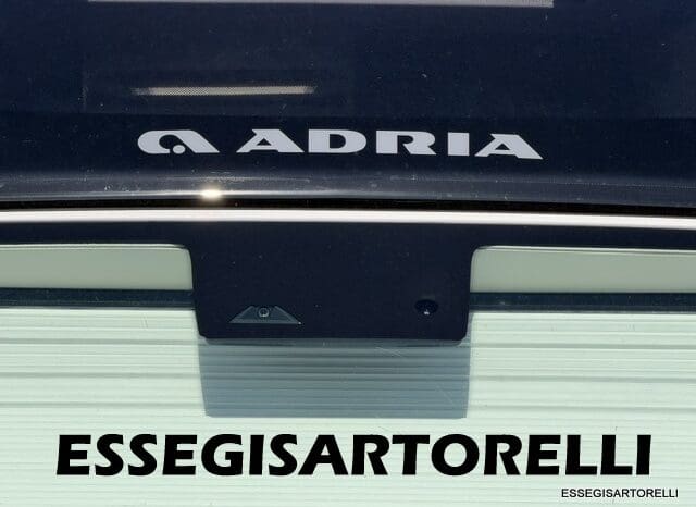 ADRIA TWIN SUPREME EDITION 600 SPB AUTOMATICO AT8 599 CM ADAS 2026 pieno