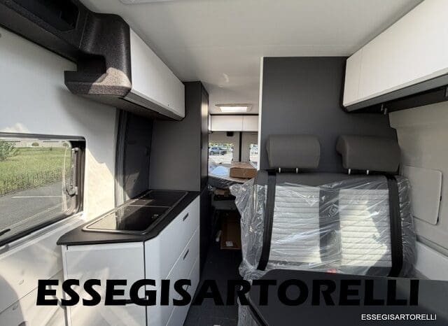 ADRIA TWIN SUPREME EDITION 600 SPB AUTOMATICO AT8 599 CM ADAS 2026 pieno