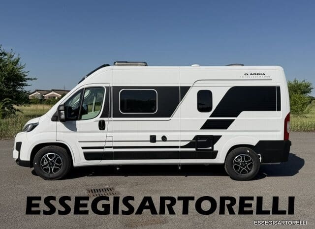 ADRIA TWIN SUPREME EDITION 600 SPB AUTOMATICO AT8 599 CM ADAS 2026 pieno