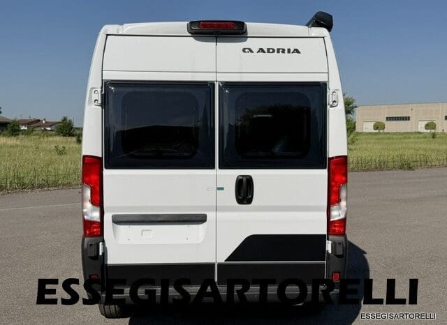 ADRIA TWIN SUPREME EDITION 600 SPB AUTOMATICO AT8 599 CM ADAS 2026 pieno