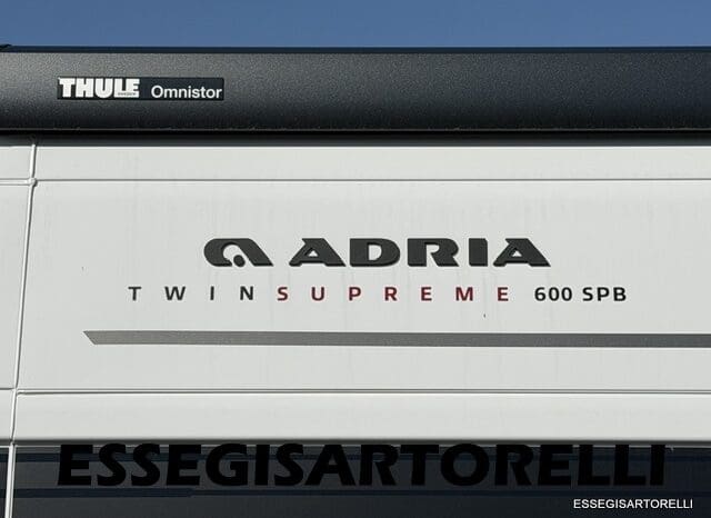 ADRIA TWIN SUPREME EDITION 600 SPB AUTOMATICO AT8 599 CM ADAS 2026 pieno