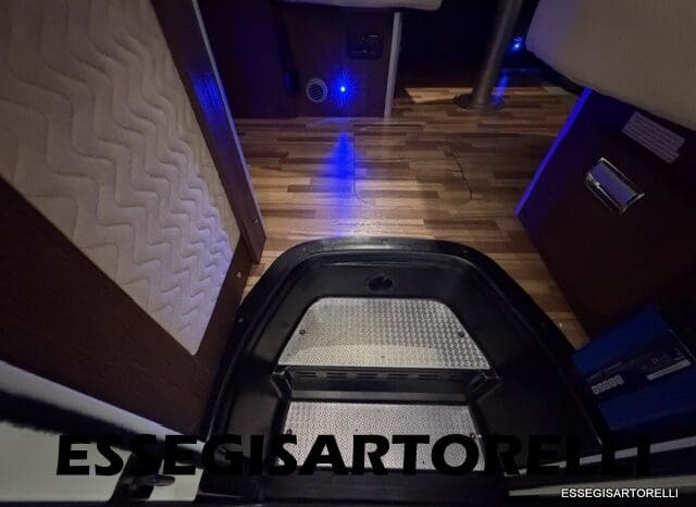 LAIKA ECOVIP 690 MOTORHOME 699 CM 12/2016 FULL OPTIONAL 150 CV POWER pieno