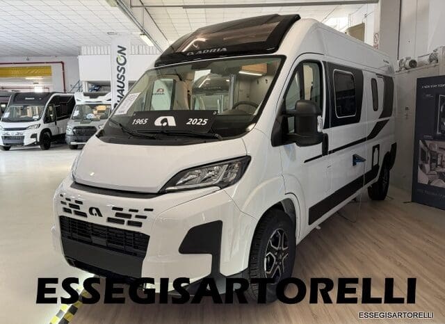 ADRIA NEW TWIN PLUS 600 SPB FAMILY DOPPIO MATRIMONIALE WEBASTO 599 CM 2026 pieno