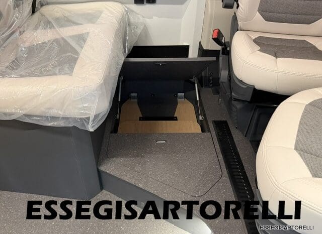 ADRIA NEW TWIN PLUS 600 SPB FAMILY DOPPIO MATRIMONIALE WEBASTO 599 CM 2026 pieno