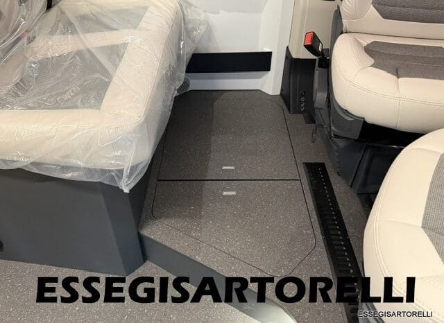 ADRIA NEW TWIN PLUS 600 SPB FAMILY DOPPIO MATRIMONIALE WEBASTO 599 CM 2026 pieno