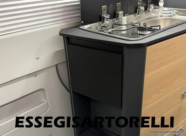 ADRIA NEW TWIN PLUS 600 SPB FAMILY DOPPIO MATRIMONIALE WEBASTO 599 CM 2026 pieno