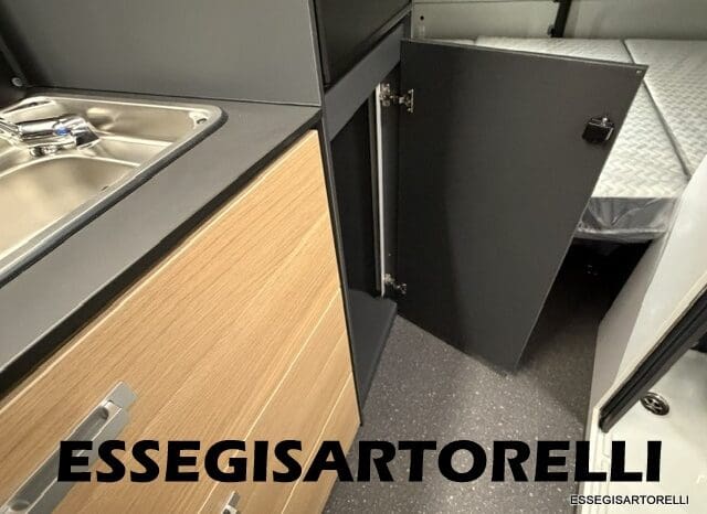 ADRIA NEW TWIN PLUS 600 SPB FAMILY DOPPIO MATRIMONIALE WEBASTO 599 CM 2026 pieno