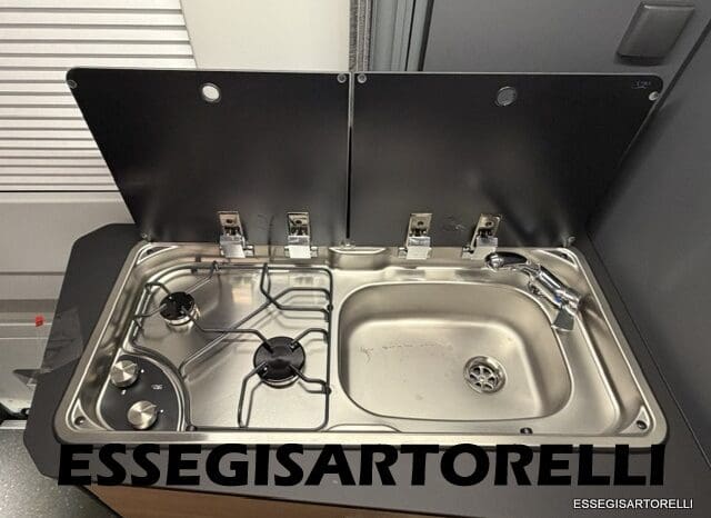 ADRIA NEW TWIN PLUS 600 SPB FAMILY DOPPIO MATRIMONIALE WEBASTO 599 CM 2026 pieno